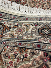 Load image into Gallery viewer, Indian Mahi [Wool + Silk] - 2.5x4
