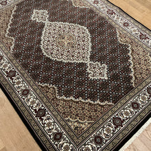 Load image into Gallery viewer, Indian Mahi [Wool + Sillk] - 5&#39;2” X 7&#39;1”
