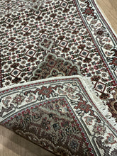 Load image into Gallery viewer, Indian Mahi [Wool + Sillk] - 2'0” X 11'9”
