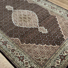 Load image into Gallery viewer, Indian Mahi [Wool + Sillk] - 5'7” X 8'4”
