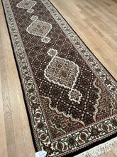 Load image into Gallery viewer, Indian Mahi [Wool + Sillk] - 2'8” X 15'11”
