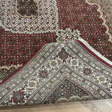 Load image into Gallery viewer, Indian Mahi [Wool + Sillk] - 6&#39;1” X 9&#39;0”
