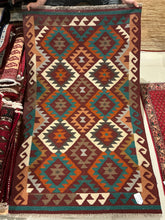 Load image into Gallery viewer, Pakistani Kileem - 3&#39;3” X 5&#39;3”

