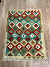 Load image into Gallery viewer, Pakistani Kileem - 3&#39;7” X 4&#39;8”
