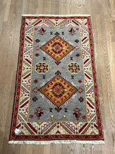 Load image into Gallery viewer, Indian Karajeh - 3&#39;1” X 5&#39;1”
