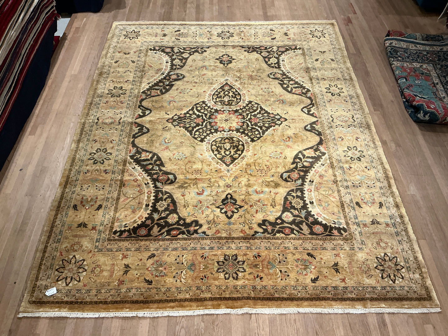 Indian Sarouk - 9'0” X 11'6”