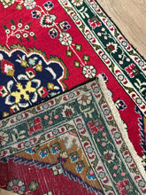 Load image into Gallery viewer, Persian Tabriz - 3&#39;1” X 4&#39;10”
