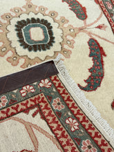 Load image into Gallery viewer, Persian Sarouk - 2&#39;5” X 3&#39;11”
