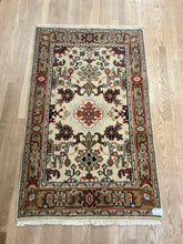 Load image into Gallery viewer, Indian Serapi - 3&#39;1” X 5&#39;0”
