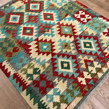 Load image into Gallery viewer, Pakistani Flat-Weave - 5&#39;3” X 6&#39;1”
