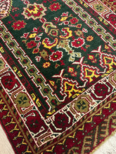 Load image into Gallery viewer, Persian Hamadan - 2&#39;8” X 4&#39;0”
