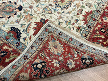 Load image into Gallery viewer, Indian Sarouk - 9'1” X 12'1”
