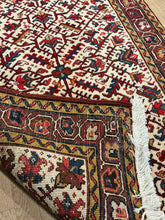 Load image into Gallery viewer, Persian Heriz - 3&#39;1” X 4&#39;0”
