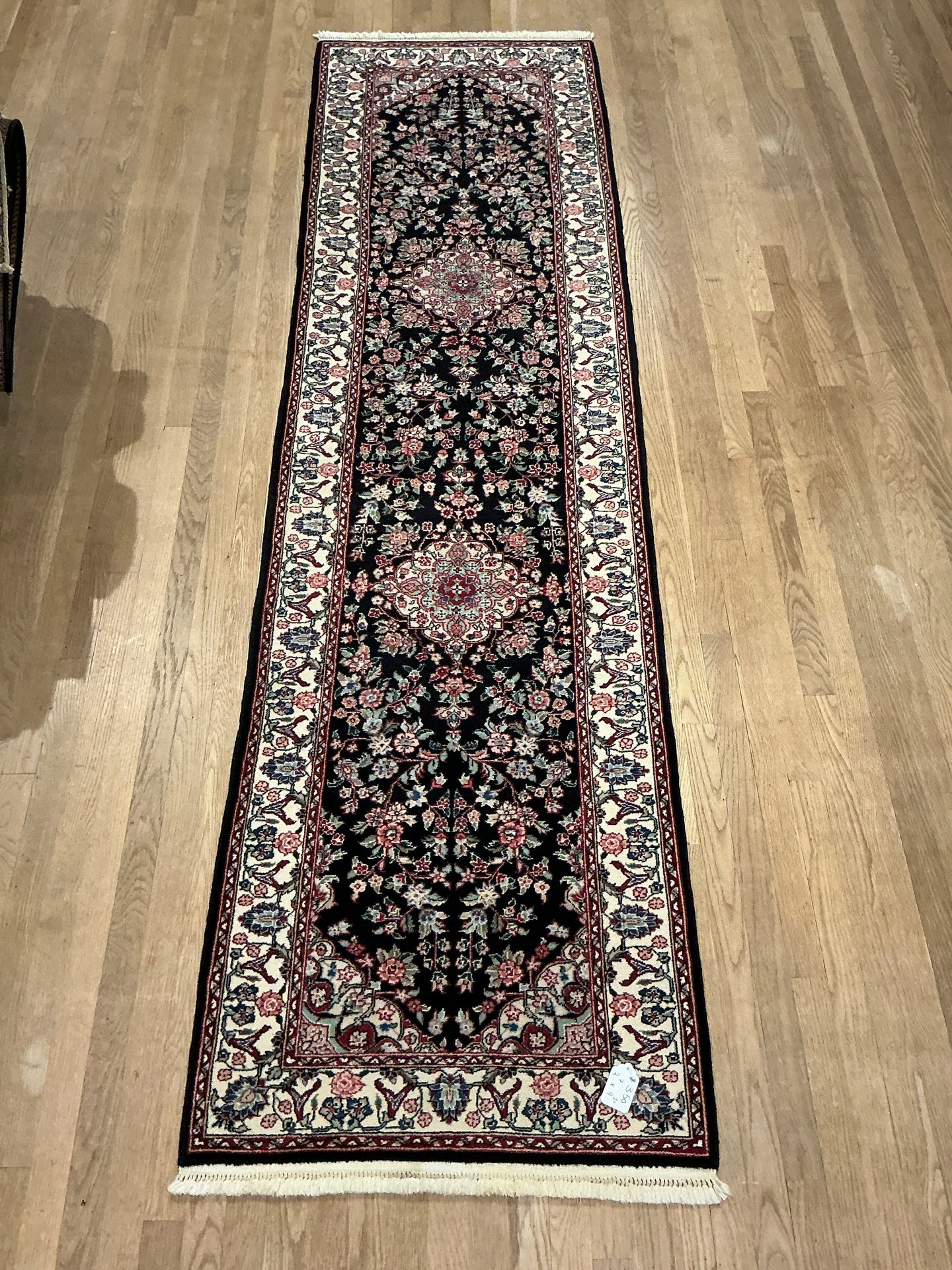 Indian Sarouk - 2'7” X 9'10”