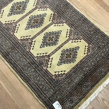Load image into Gallery viewer, Pakistani Bukhara - 2'7” X 4'3”
