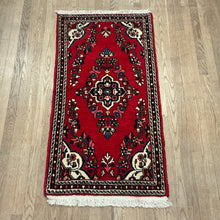 Load image into Gallery viewer, Persian Sarouk - 2'2” X 4'2”
