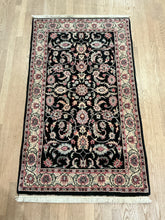 Load image into Gallery viewer, Indian Sarouk - 2&#39;11” X 5&#39;1”

