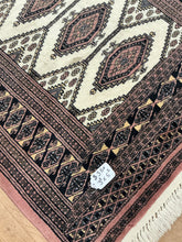 Load image into Gallery viewer, Pakistani Bukhara - 3&#39;1” X 5&#39;1”
