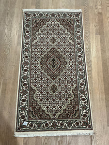Indian Mahi [Wool + Sillk] - 2'5” X 4'9”