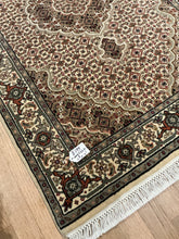 Load image into Gallery viewer, Indian Mahi [Wool + Sillk] - 2&#39;8” X 4&#39;1”
