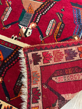 Load image into Gallery viewer, Persian Qashqai - 3&#39;4” X 5&#39;1”
