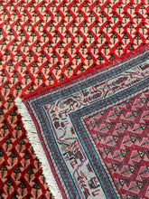 Load image into Gallery viewer, Persian Sarouk Mir - 3&#39;2” X 5&#39;0”
