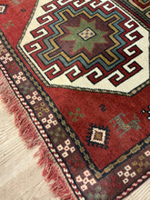 Load image into Gallery viewer, Persian Shirvan - 3&#39;8” X 5&#39;8”
