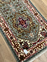 Load image into Gallery viewer, Indian Heriz - 2&#39;5” X 5&#39;11”

