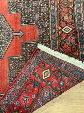 Load image into Gallery viewer, Persian Senneh - 4&#39;1” X 5&#39;1”
