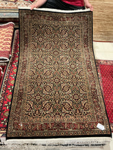 Load image into Gallery viewer, Indian Herati - 3&#39;1” X 5&#39;1”
