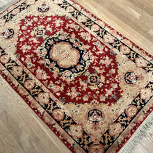 Load image into Gallery viewer, Pakistani Isfahan - 3'1” X 5'0”
