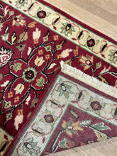 Load image into Gallery viewer, Indian Sarouk - 2&#39;8” X 7&#39;8”
