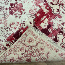 Load image into Gallery viewer, Indian Heriz - 4'0” X 6'0”
