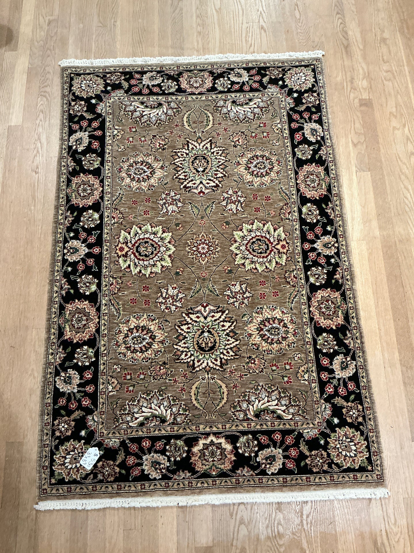 Indian Keshan [Wool + Silk] - 3'9” X 5'9”