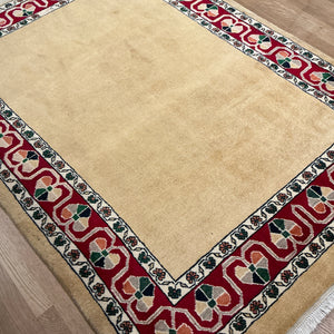 Persian Sarouk - 4'11” X 6'9”