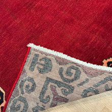 Load image into Gallery viewer, Persian Tabriz - 4&#39;1” X 6&#39;10”
