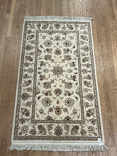 Load image into Gallery viewer, Chinese Keshan [Wool + Silk] - 3&#39;1” X 5&#39;1”
