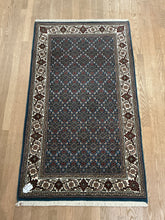 Load image into Gallery viewer, Indian Mahi [Wool + Sillk] - 2&#39;11” X 5&#39;1”
