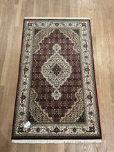Load image into Gallery viewer, Indian Mahi [Wool + Sillk] - 3&#39;0” X 5&#39;0”

