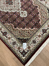 Load image into Gallery viewer, Indian Mahi [Wool + Sillk] - 3&#39;0” X 5&#39;0”
