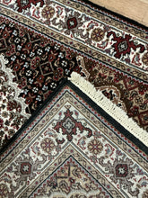 Load image into Gallery viewer, Chinese Keshan [Wool + Silk] - 3&#39;1” X 4&#39;11”
