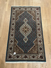 Load image into Gallery viewer, Indian Mahi [Wool + Sillk] - 3&#39;0” X 5&#39;2”

