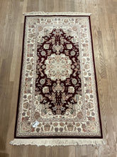 Load image into Gallery viewer, Pakistani Keshan [Wool + Silk] - 2&#39;11” X 5&#39;2”
