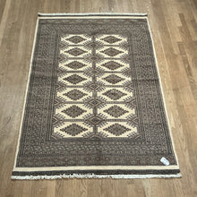 Load image into Gallery viewer, Pakistani Bukhara - 4&#39;1” X 6&#39;4”
