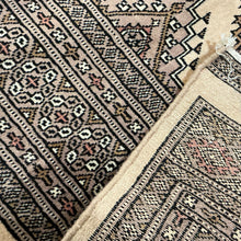Load image into Gallery viewer, Pakistani Bukhara - 4&#39;1” X 6&#39;4”
