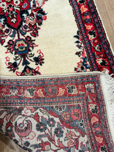 Load image into Gallery viewer, Persian Sarouk - 2'6” X 6'7”
