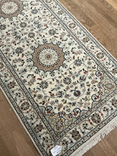 Load image into Gallery viewer, Indian Nain [Wool + Silk] - 2&#39;9” X 6&#39;8”
