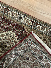 Load image into Gallery viewer, Indian Mahi [Wool + Sillk] - 2&#39;6” X 6&#39;0”
