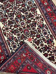 Persian Sarouk - 2'8” X 6'8”