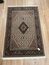 Load image into Gallery viewer, Indian Mahi [Wool + Sillk] - 3&#39;11” X 6&#39;0”
